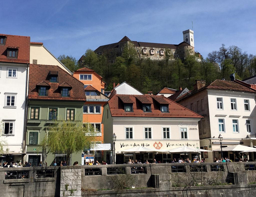 Bei einem Ausflug nach Ljubljana darf ein Blick auf die Burg nicht fehlen!